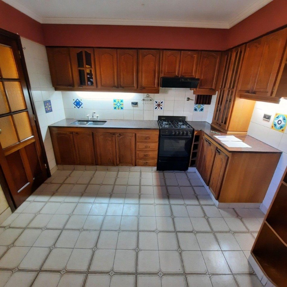 Chalet en Ph con garaje doble y parque