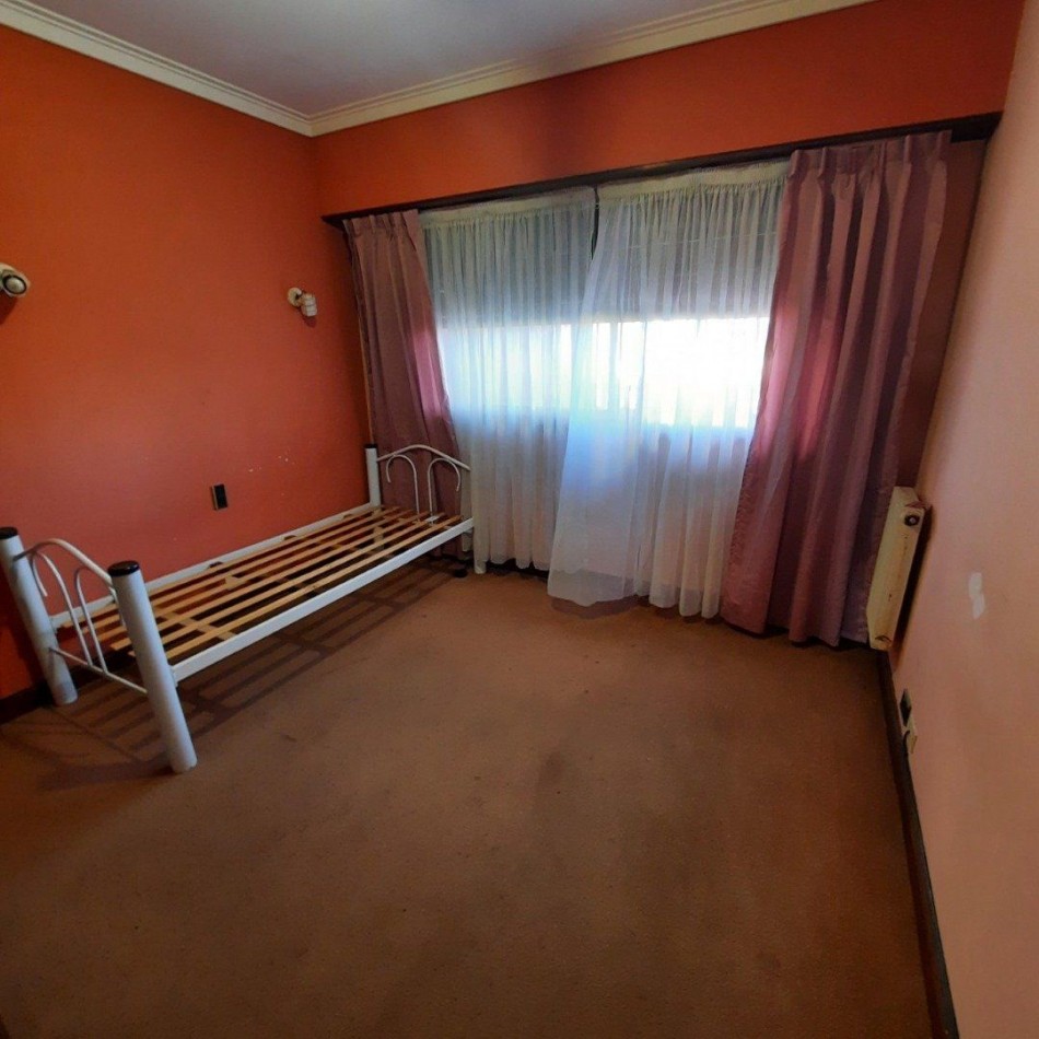Chalet en Ph con garaje doble y parque