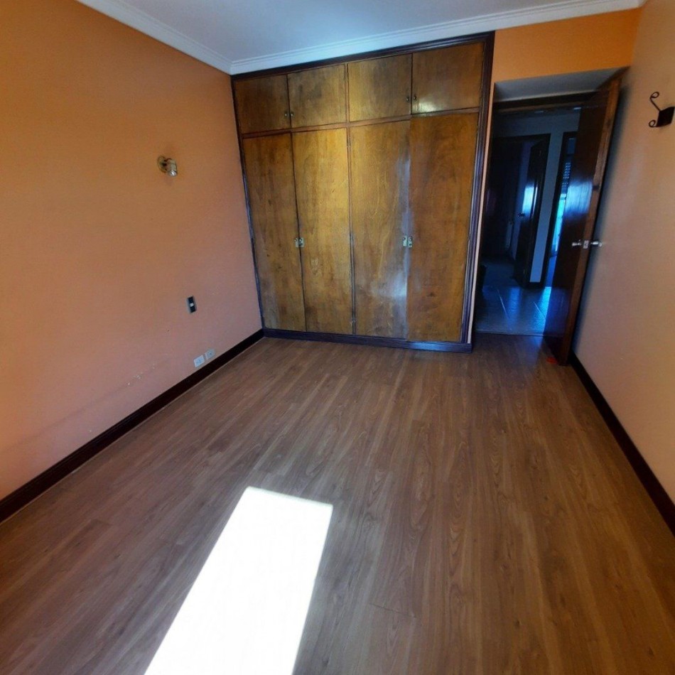 Chalet en Ph con garaje doble y parque