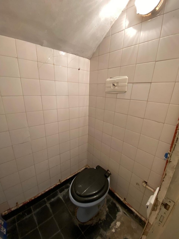 Venta local comercial sobre Av Colon