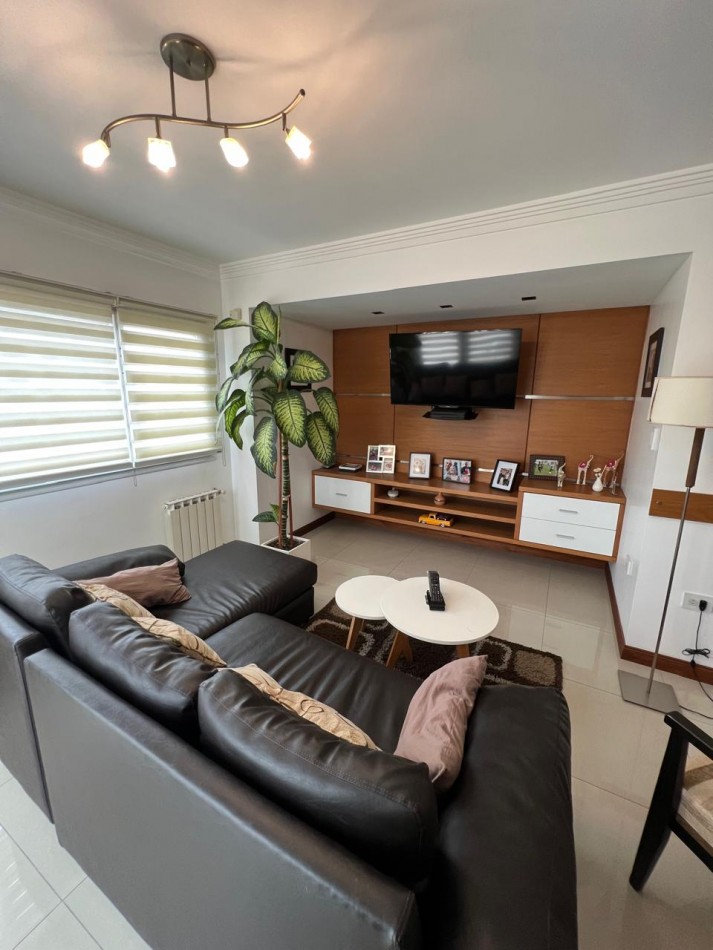 Chalet 4 ambientes + LOCAL COMERCIAL zona Peralta Ramos Oeste