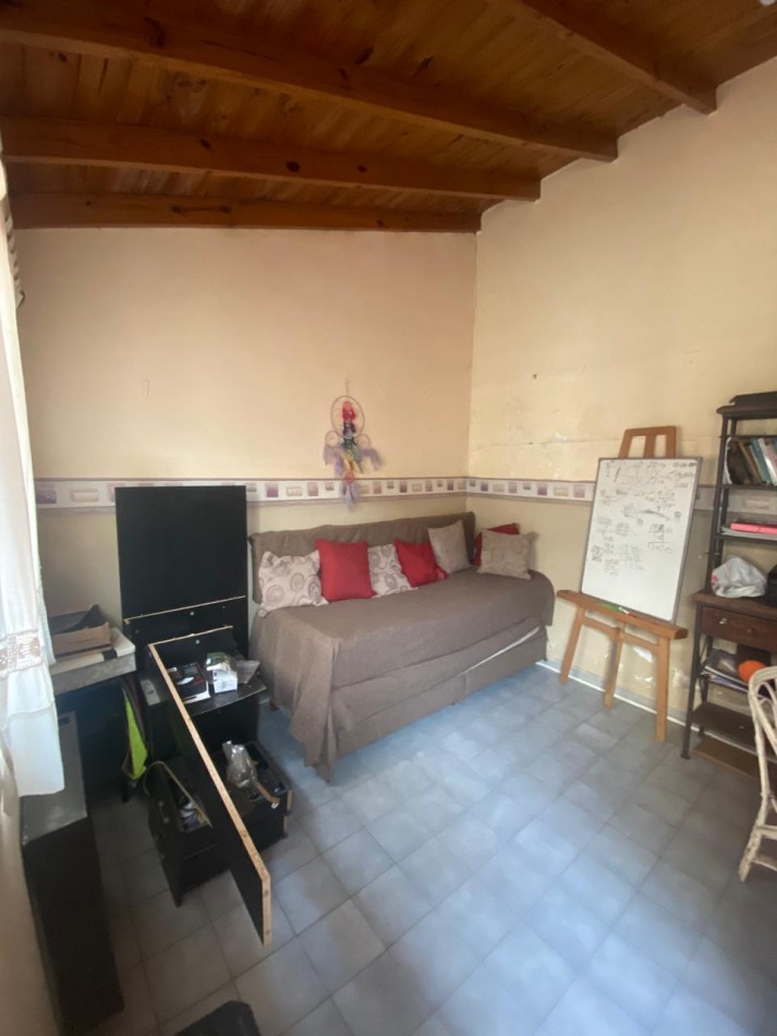 Chalet 3 ambientes con jardin y garaje, barrio Caisamar