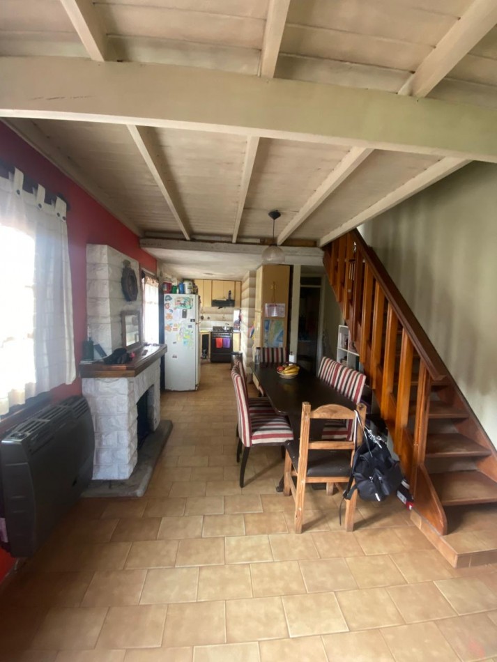 Chalet 3 ambientes con jardin y garaje, barrio Caisamar
