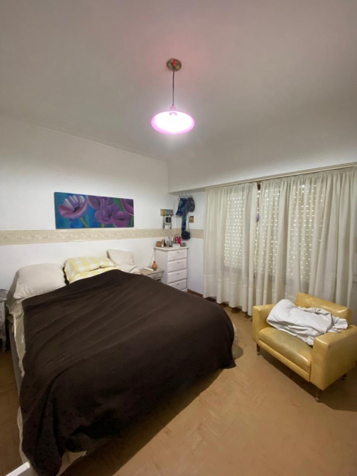 Casa 3 ambientes + departamento 2 ambientes.