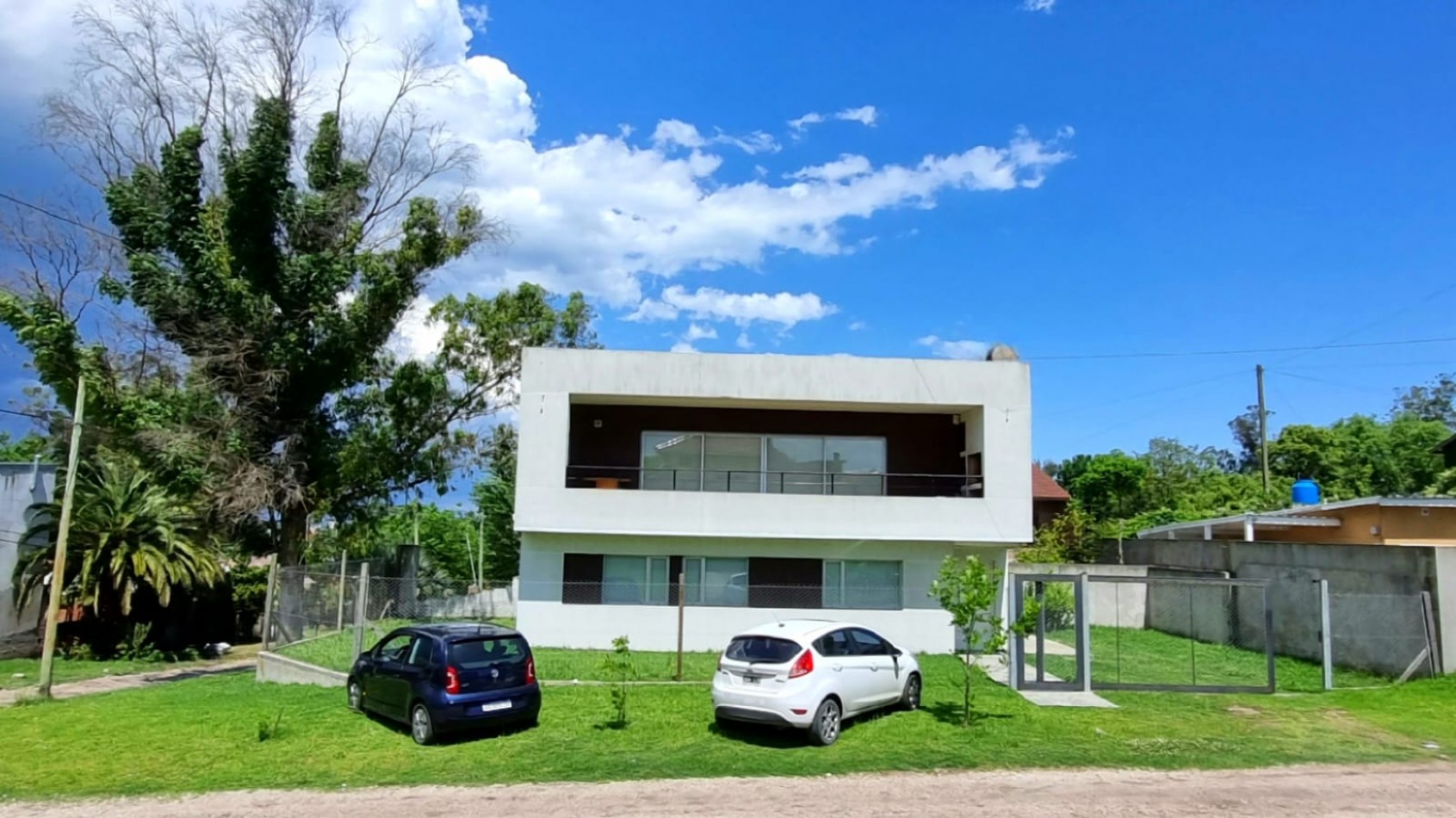 Moderna Casa 4 ambientes, barrio Colinas de Peralta Ramos
