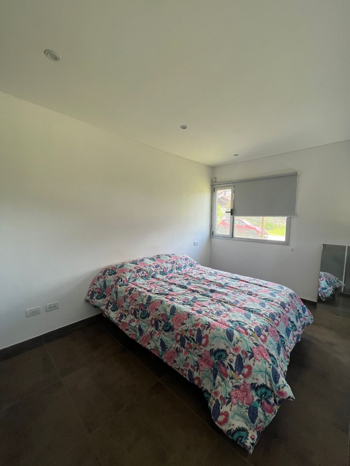 Moderna Casa 4 ambientes, barrio Colinas de Peralta Ramos