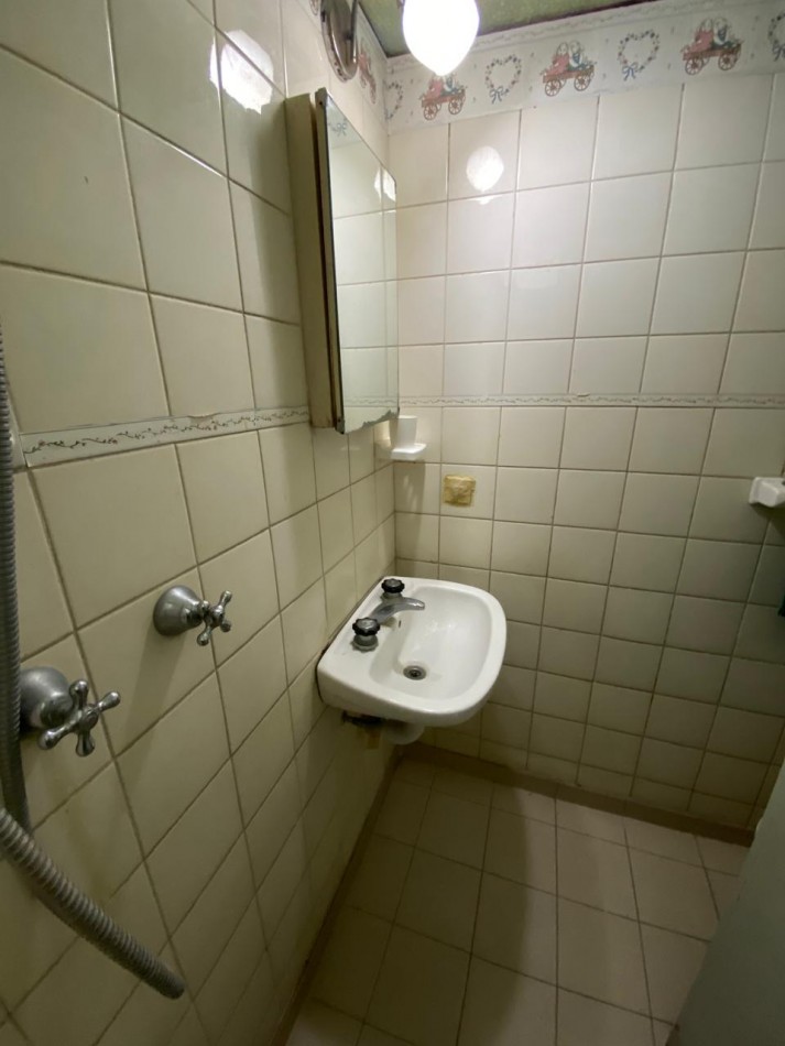 OPORTUNIDAD Ambiente contrafrente, zona Paseo Aldrey