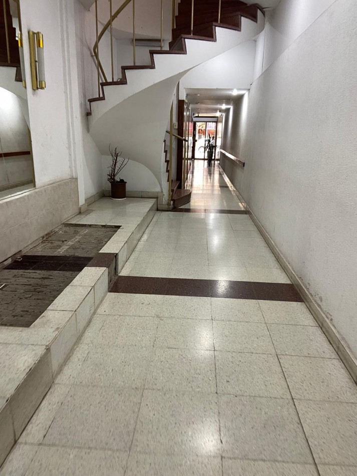 OPORTUNIDAD Ambiente contrafrente, zona Paseo Aldrey