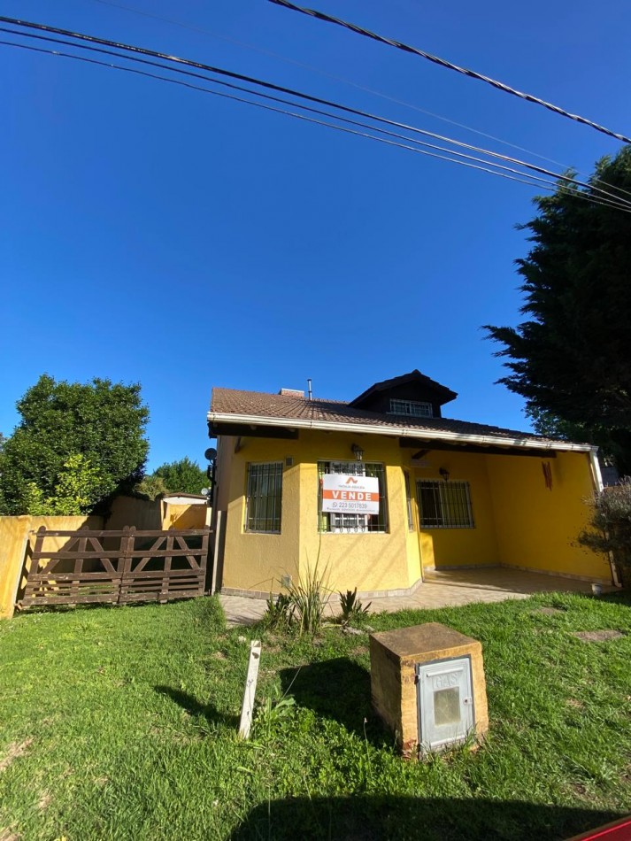Casa 6 ambientes, parque y quincho, Santa Clara del Mar