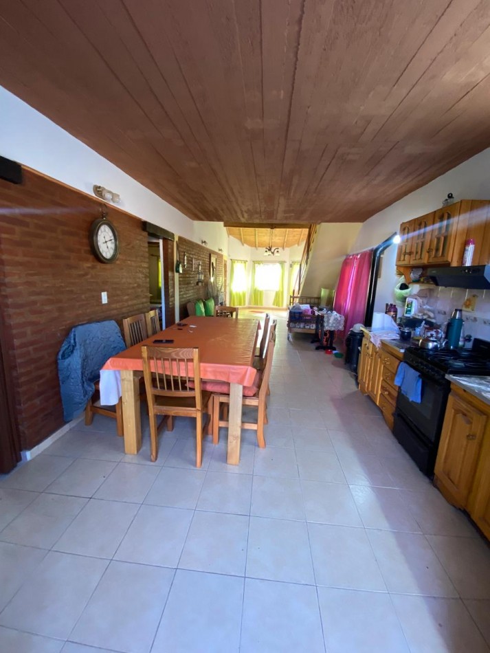 Casa 6 ambientes, parque y quincho, Santa Clara del Mar