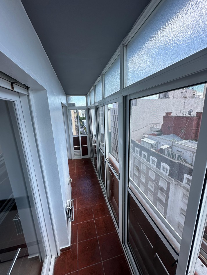 3 ambientes al frente c/ balcon cubierto, cochera y baulera , Plaza Mitre