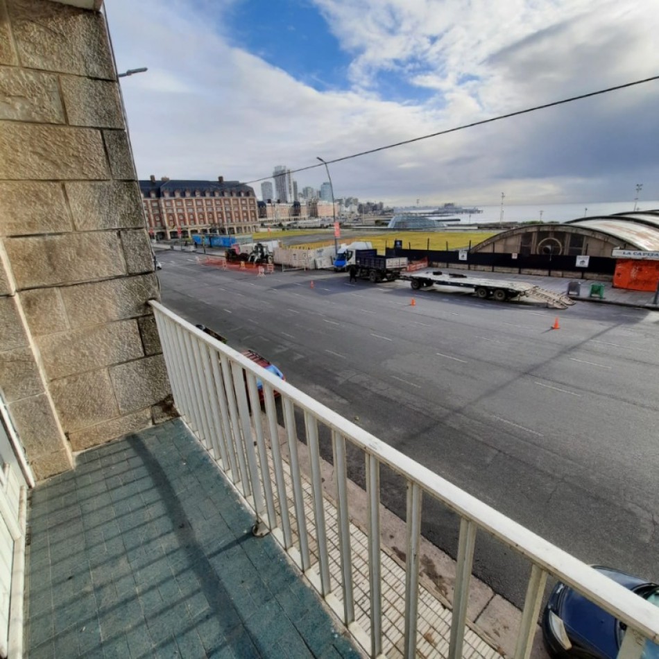 4 ambientes con dependencia, primera linea frente al mar