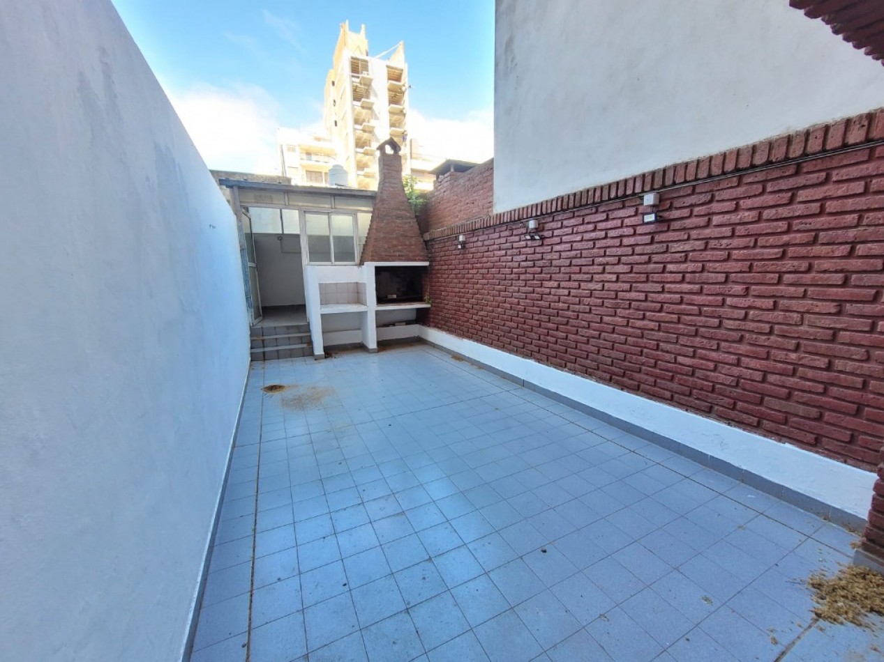 2 ambientes con cochera y quincho propio, zona La Perla