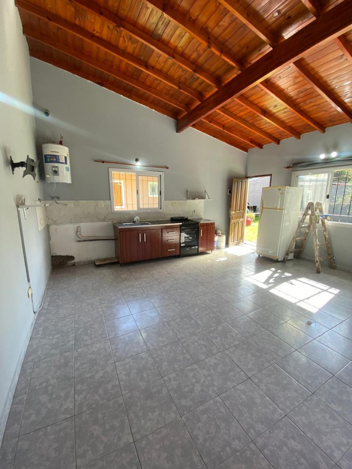 ALQUILER 24 meses PH 1 ambiente con cochera y parque BARRIO ATLANTIDA SANTA CLARA