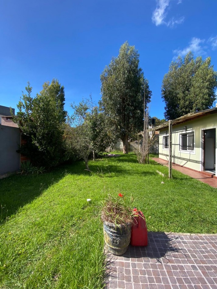 ALQUILER 24 meses PH 1 ambiente con cochera y parque BARRIO ATLANTIDA SANTA CLARA