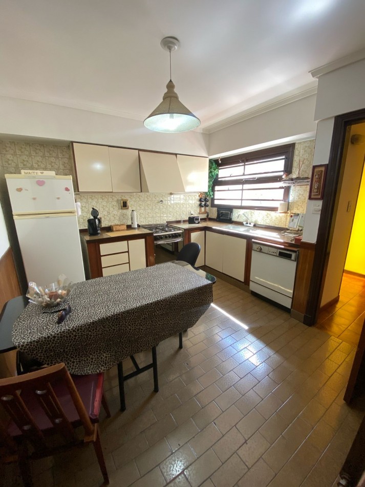 Ph tipo chalet con 2 viviendas, zona San Juan