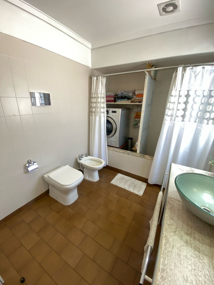 Ph tipo chalet con 2 viviendas, zona San Juan