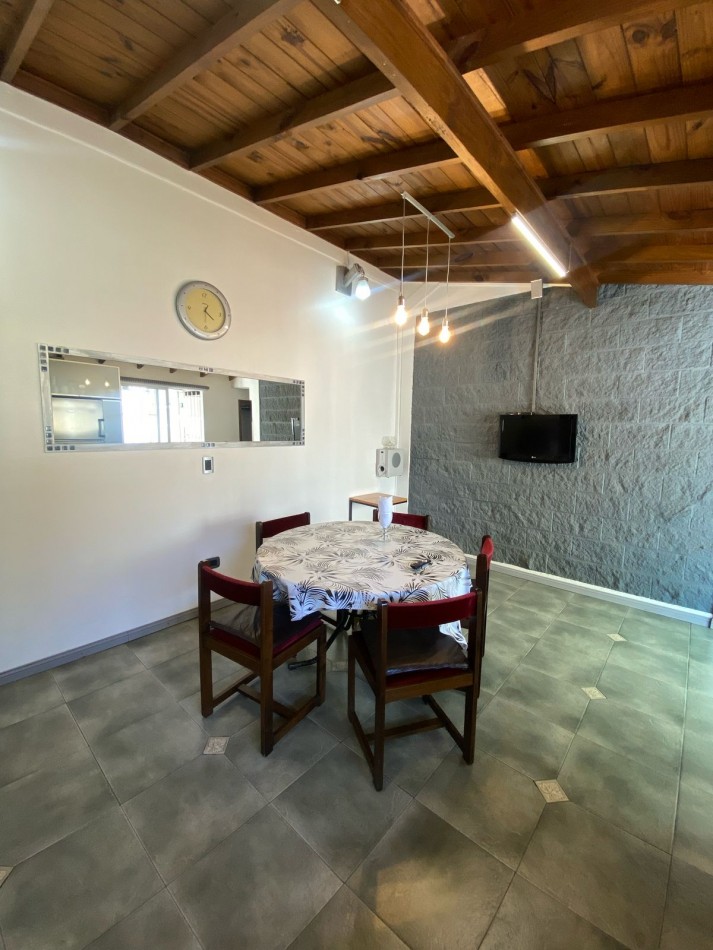 Ph tipo chalet con 2 viviendas, zona San Juan