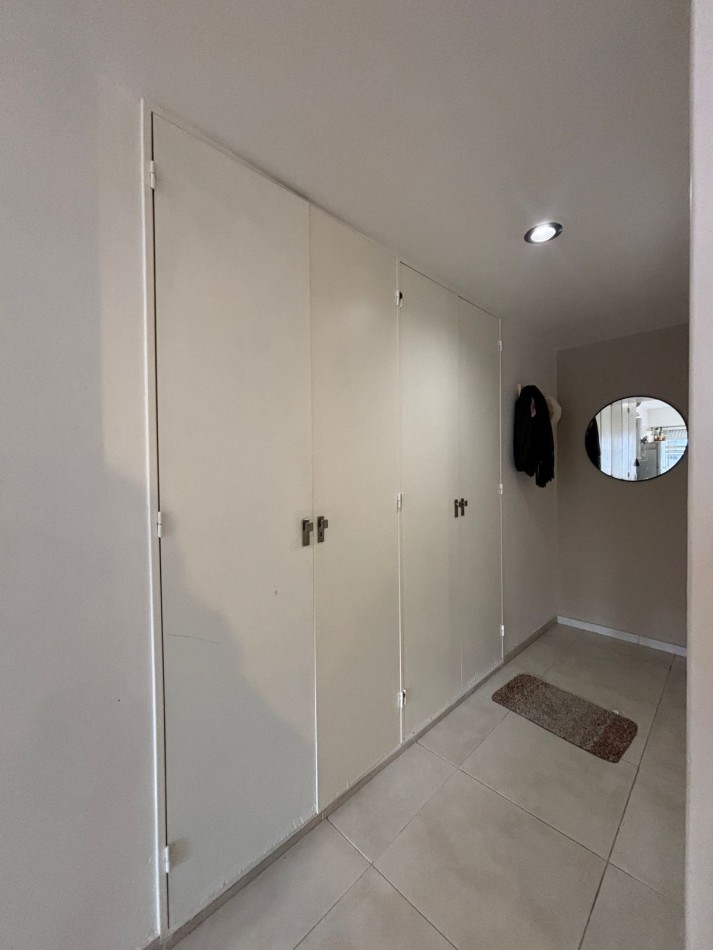 Impecable departamento al frente, zona La Perla