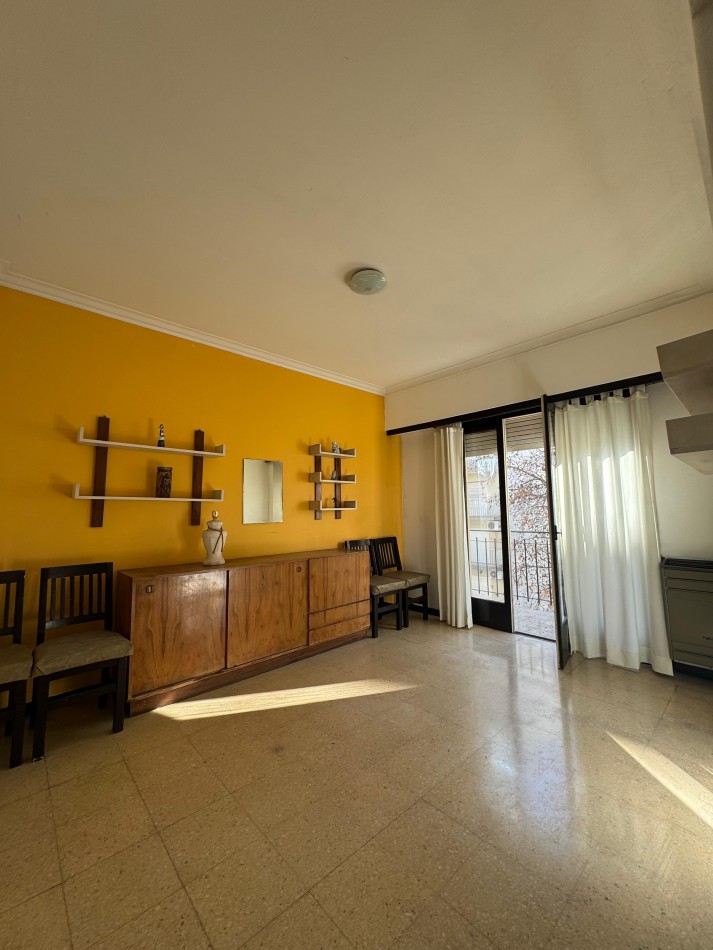 Alquiler 24 meses - Depto 3 amb con balcon a la calle Z/ Paseo Aldrey