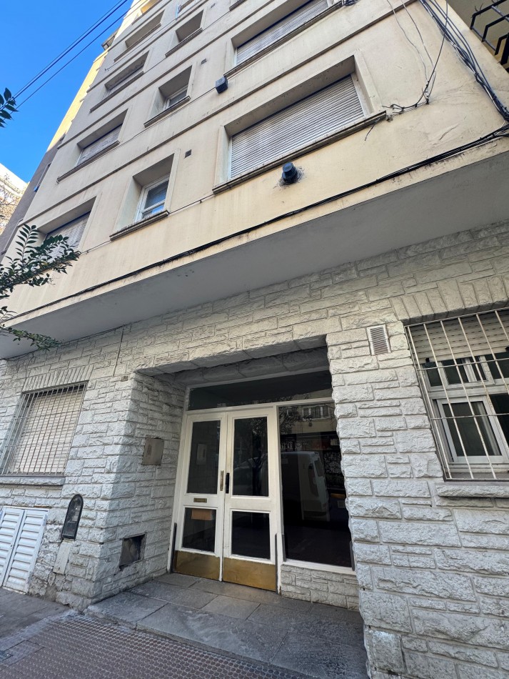 Alquiler 24 meses - Depto 3 amb con balcon a la calle Z/ Paseo Aldrey