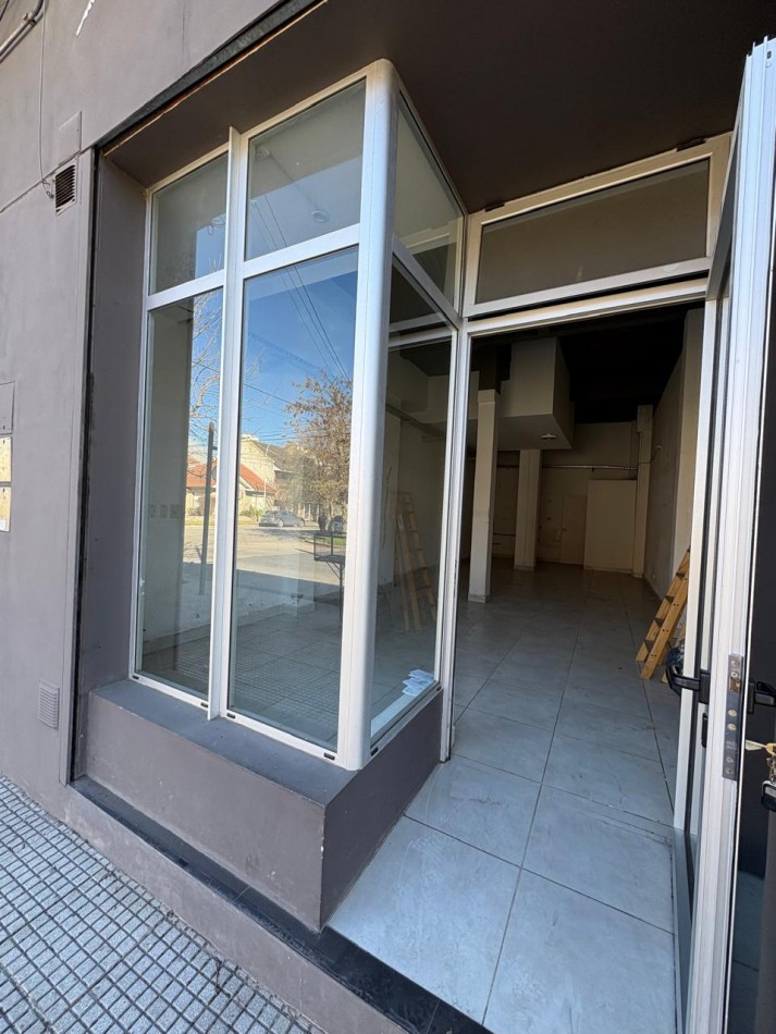 Local en venta, barrio Chauvin 