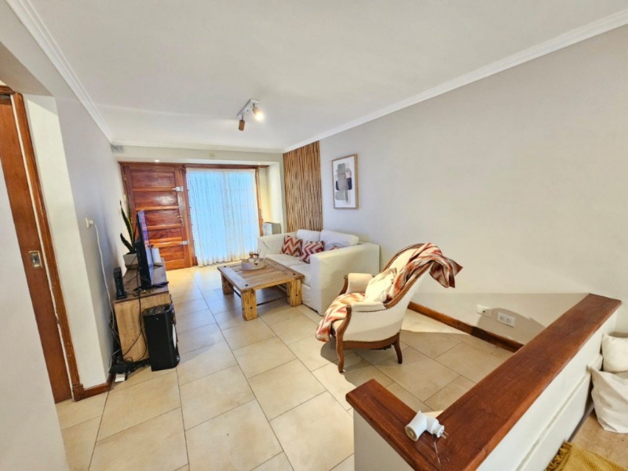 Duplex 4 ambientes c/ patio y garage, barrio Zacagnini 