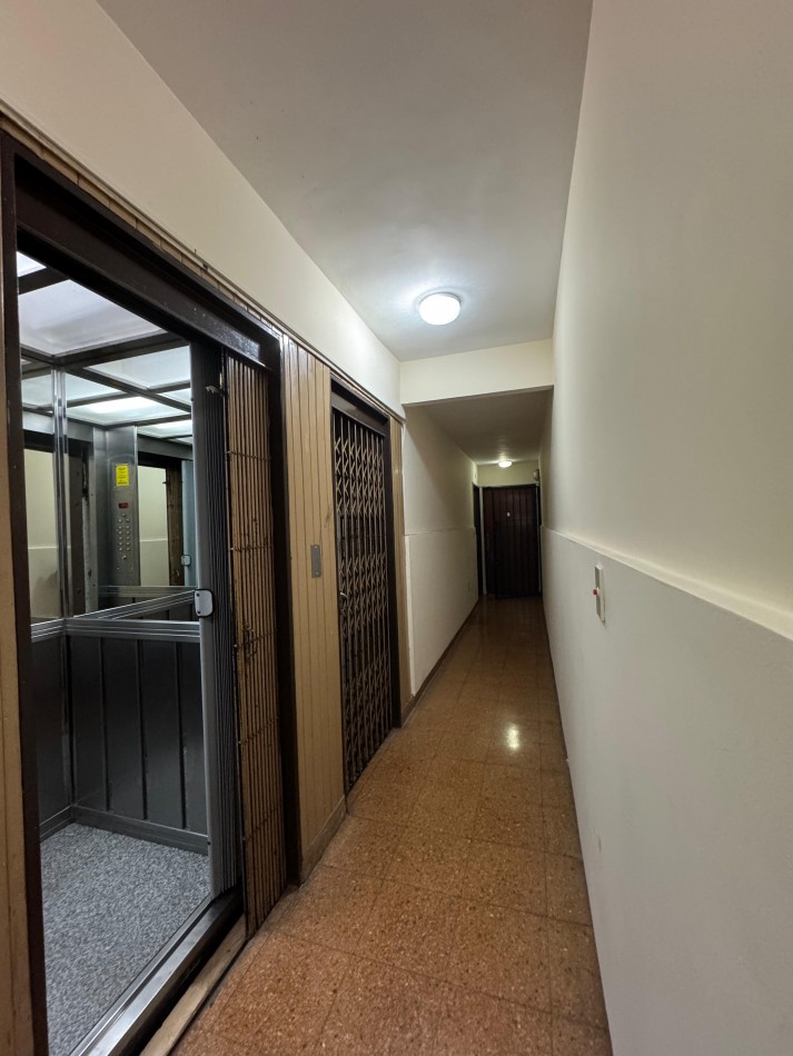 2 amb c/ dependencia, patio y espacio de cochera, zona Paseo Aldrey