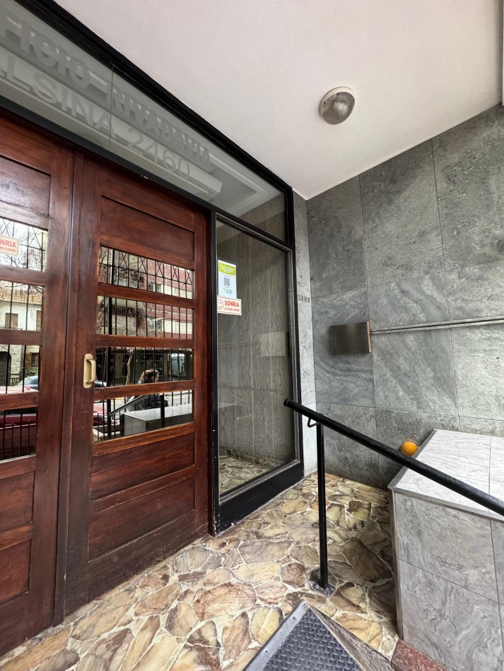 2 amb c/ dependencia, patio y espacio de cochera, zona Paseo Aldrey