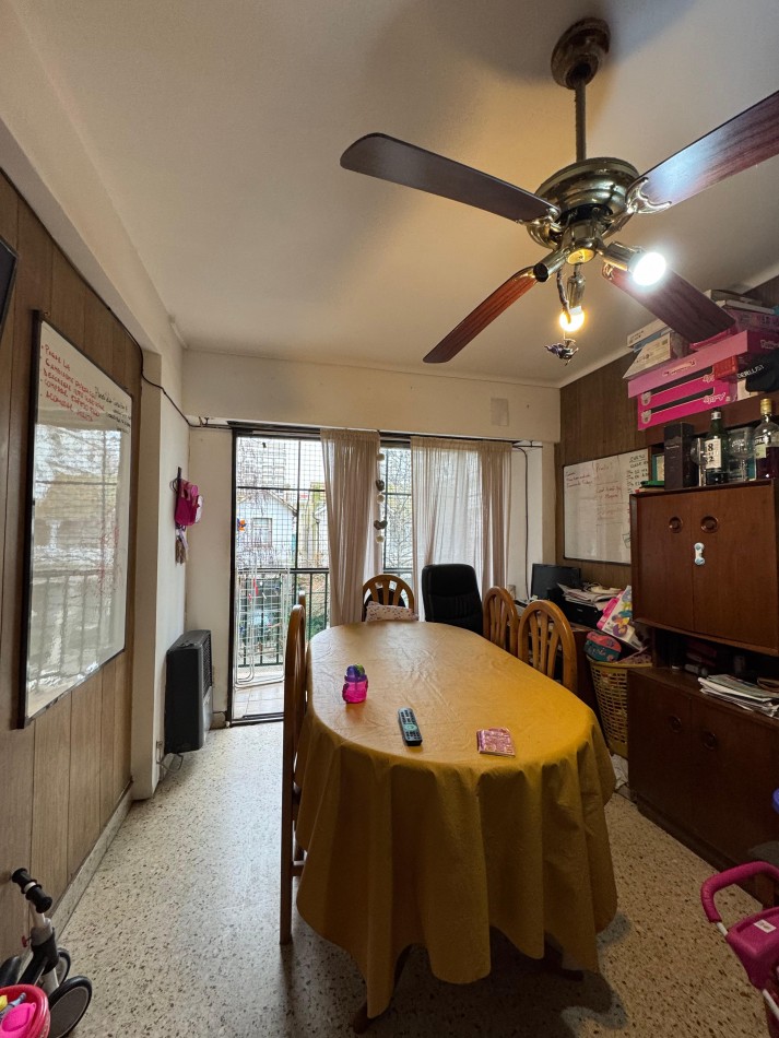 2 amb c/ dependencia, patio y espacio de cochera, zona Paseo Aldrey