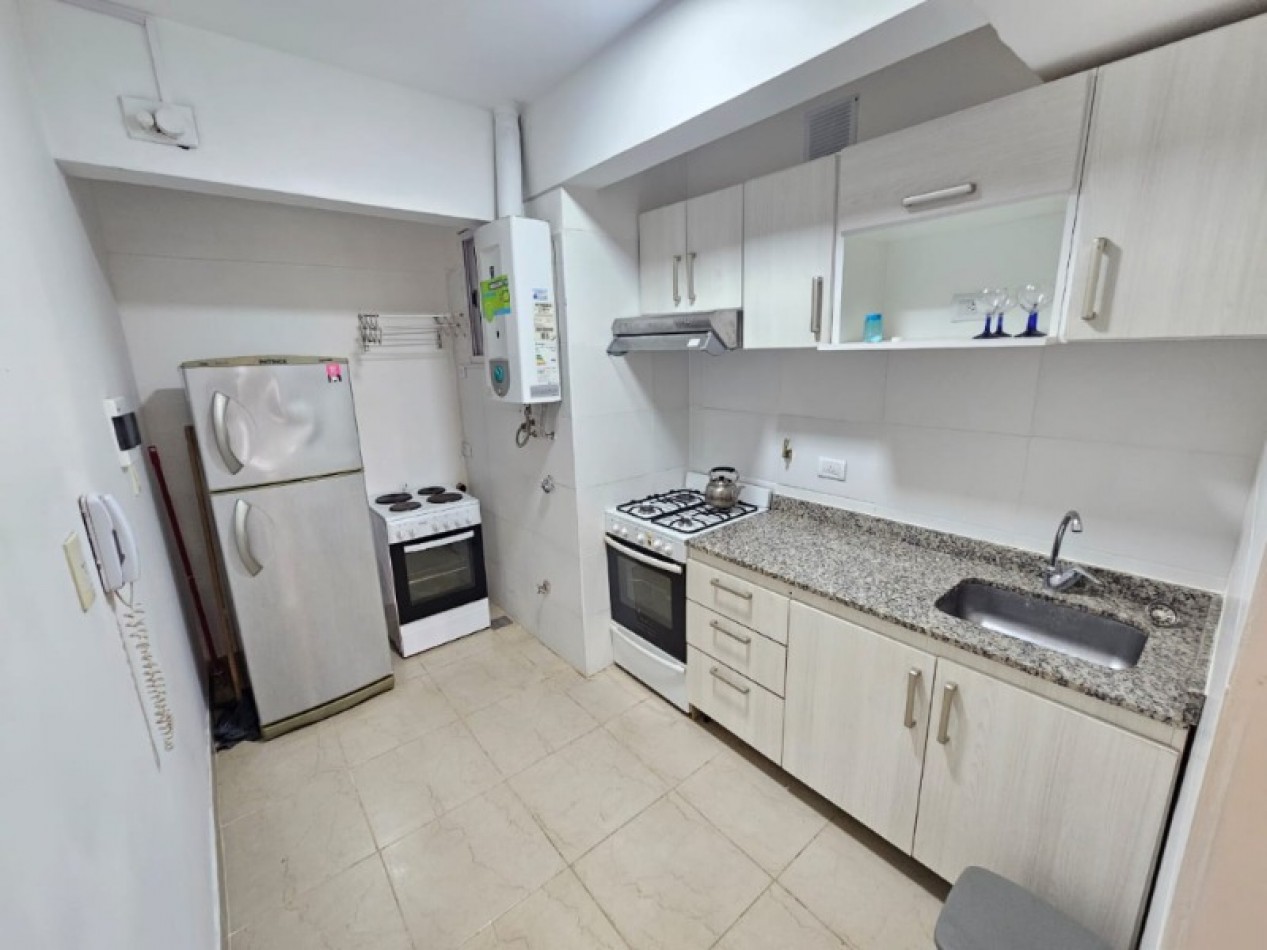 3 ambientes c/ dependencia y balcon, zona Centro 