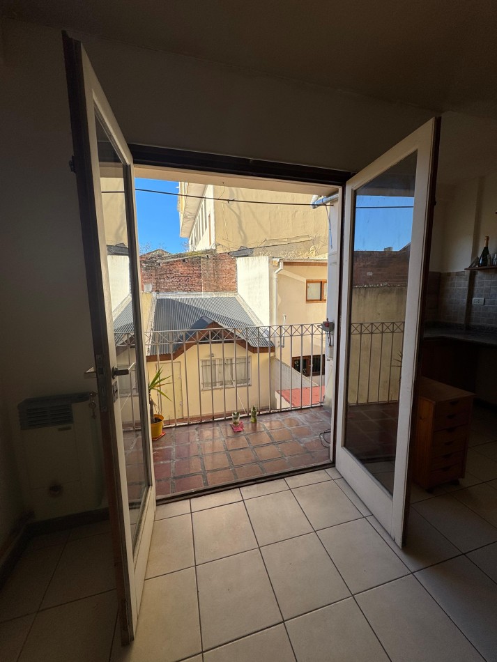Alquiler 24 meses Monoambiente amplio contrafrente con balcon Z/ FASTA