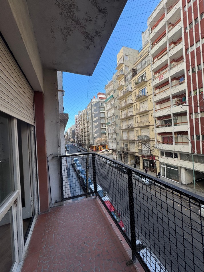 Departamento 2 amb con balcon  Z/ Plaza Colon- Alquiler 24 meses 