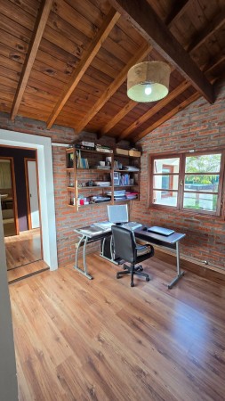 Venta PH independiente 4 ambientes garage y jardin