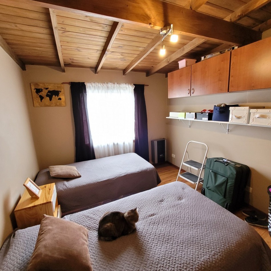 Duplex moderno 3 ambientes, barrio Los Pinares
