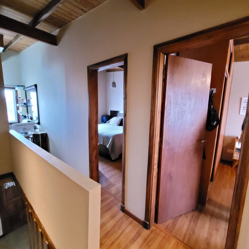 Duplex moderno 3 ambientes, barrio Los Pinares