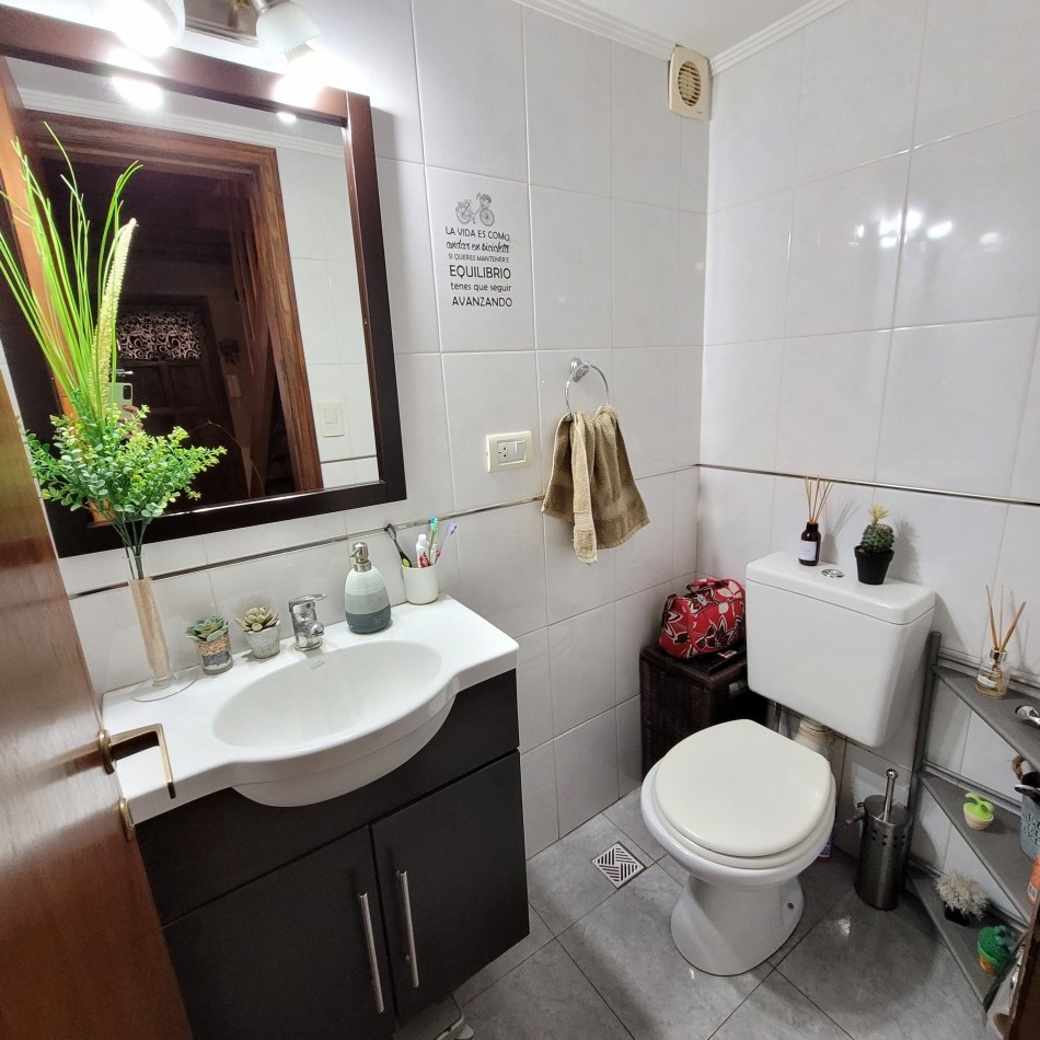 Duplex moderno 3 ambientes, barrio Los Pinares