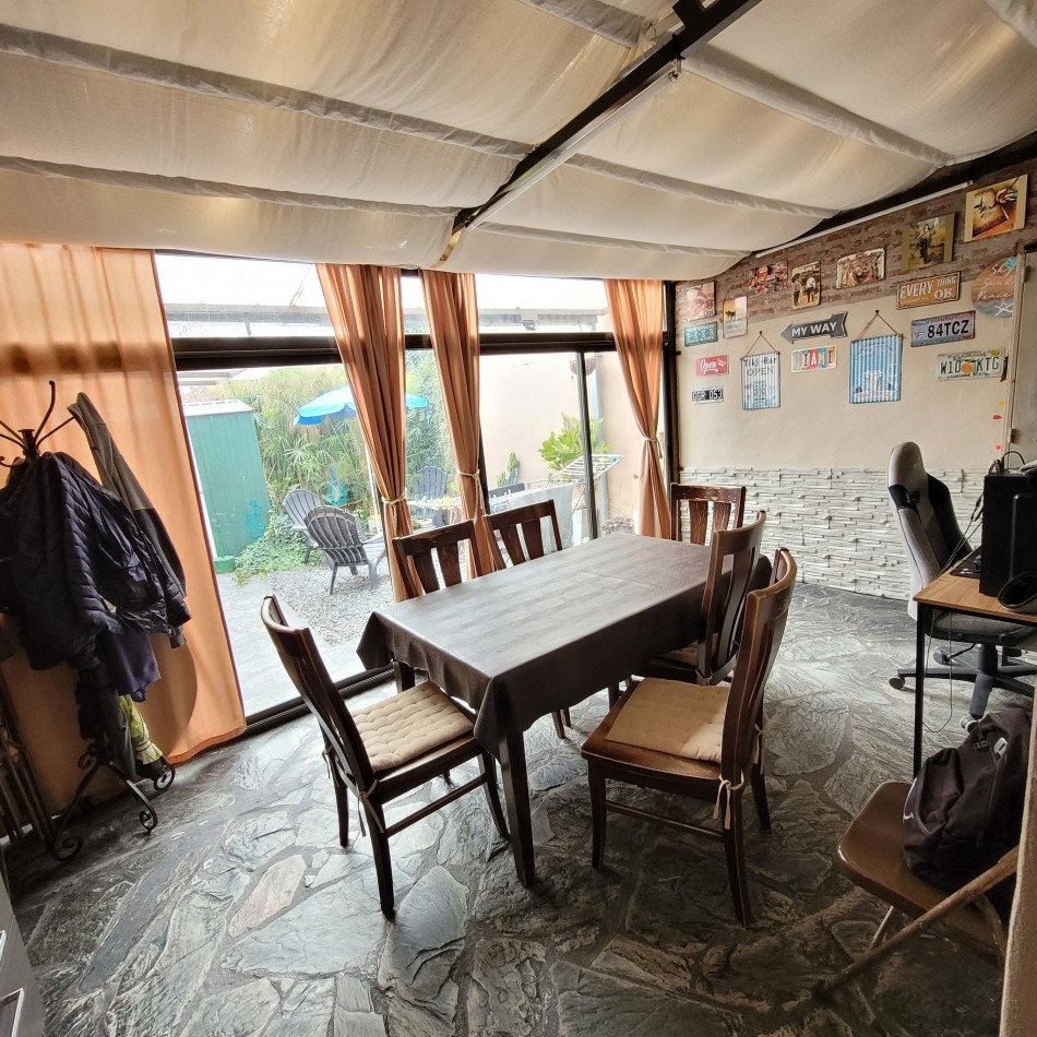 Duplex moderno 3 ambientes, barrio Los Pinares