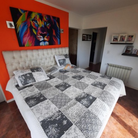 Casa 5 amb con piscina estilo moderno. Arenas del Sur