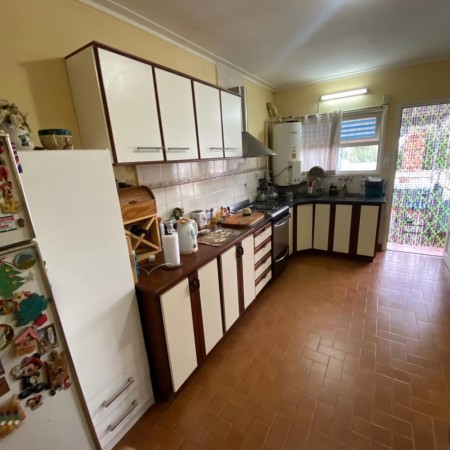 VENTA Ph 4 amb + depto, barrio El Progreso