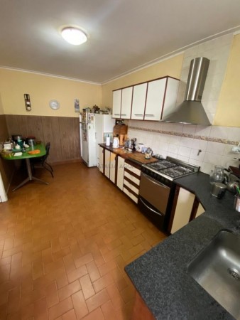 VENTA Ph 4 amb + depto, barrio El Progreso