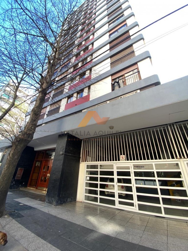 2 ambientes al frente, zona Plaza Colon