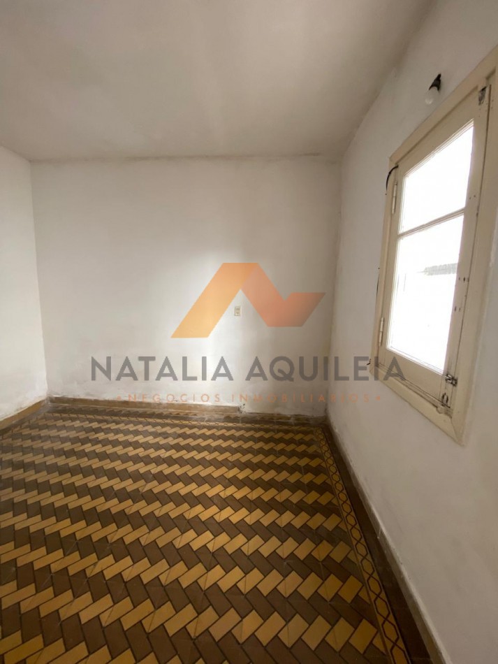 VENTA PARA INVERSION ph 2 amb con 2 patios sin gastos en Parque Luro