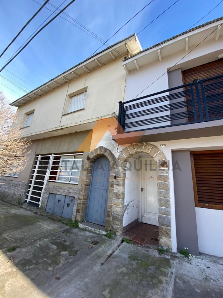 VENTA PARA INVERSION ph 2 amb con 2 patios sin gastos en Parque Luro