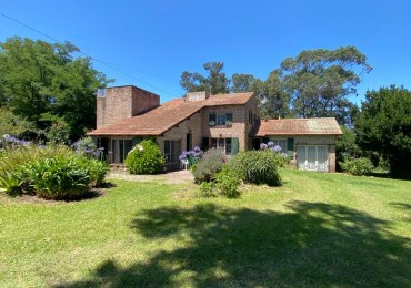Casa quinta en Santa Celina, 6 ambientes 
