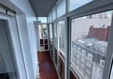 3 ambientes al frente c/ balcon cubierto, cochera y baulera , Plaza Mitre 