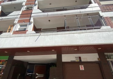 Cochera con montacargas zona Aldrey