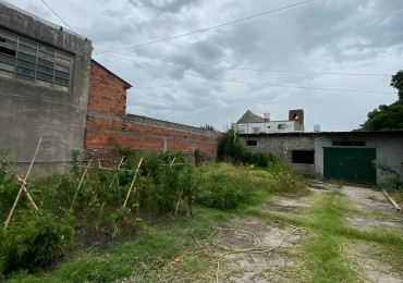 Casa 3 ambientes a reciclar/demoler, barrio 9 de Julio 