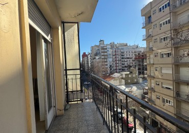 Alquiler 24 meses - Depto 3 amb con balcon a la calle Z/ Paseo Aldrey