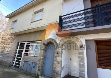 VENTA PARA INVERSION ph 2 amb con 2 patios sin gastos en Parque Luro 